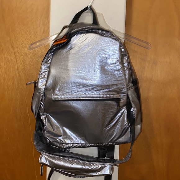 🔘NWT RBX Metallic Silver 2 in 1 Backpack - Picture 11 of 16